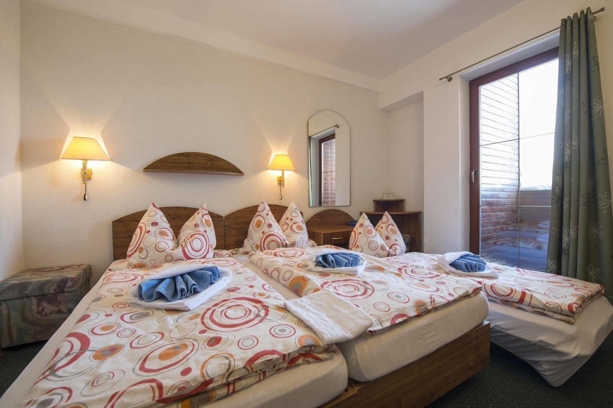 Penzion Pleso Strbske Pleso Exterior photo